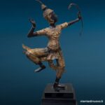 Scultura danzatore thailandese in bronzo su base laccata nera - immagine aggiuntiva 2