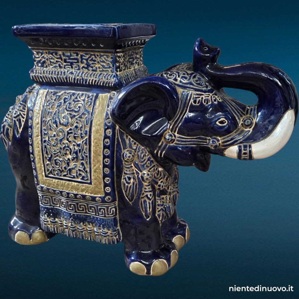 Elefante decorativo in ceramica blu cobalto e oro - immagine aggiuntiva 8
