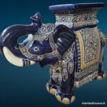 Elefante decorativo in ceramica blu cobalto e oro - immagine aggiuntiva 4