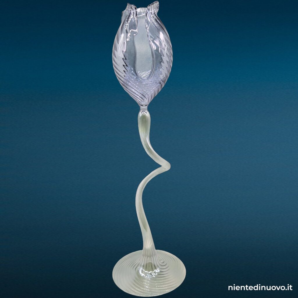 Fiore in vetro soffiato di Murano