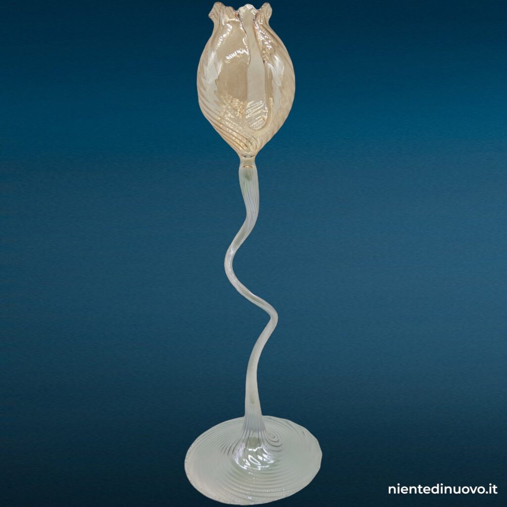Fiore in vetro soffiato di Murano