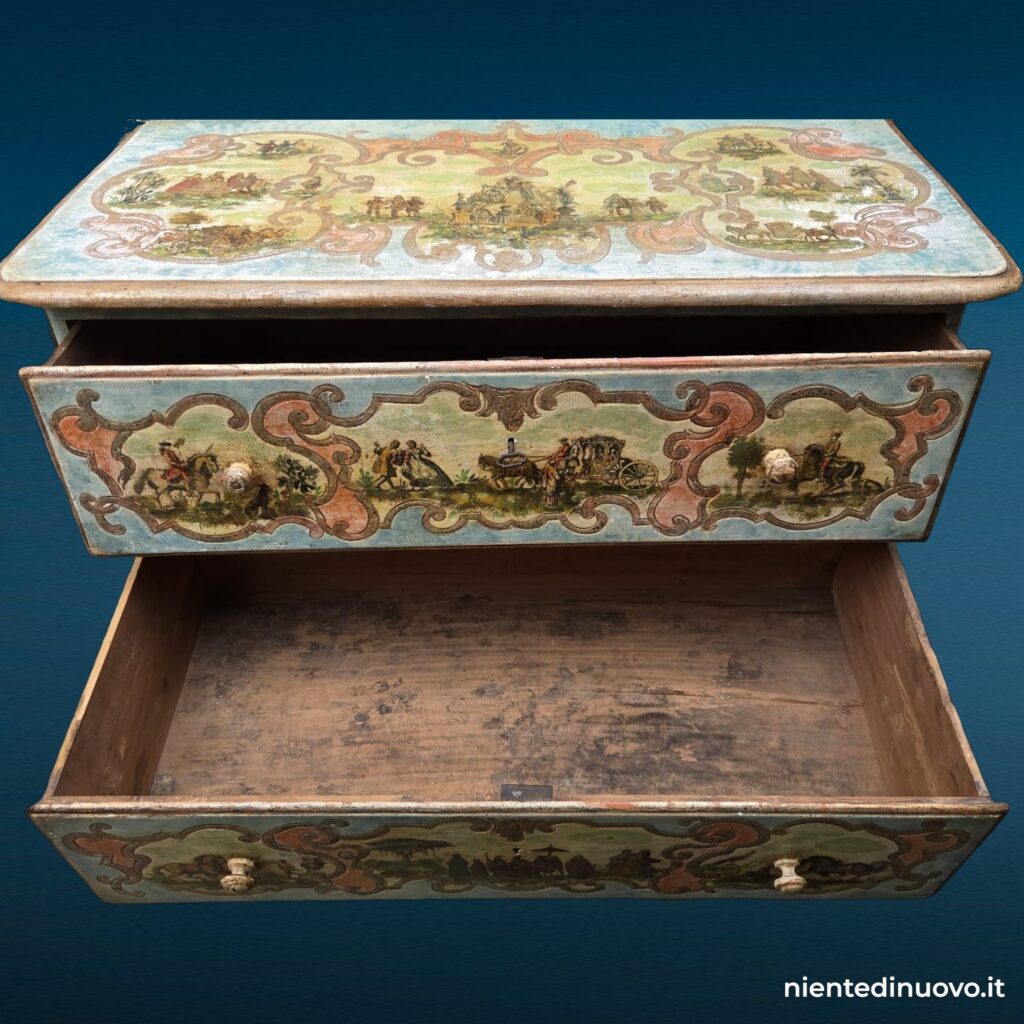 Cassettone veneziano dipinto, vista frontale - immagine aggiuntiva 5