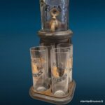 dispenser vintage per whiskey con vassoio e 4 bicchieri - immagine aggiuntiva 5