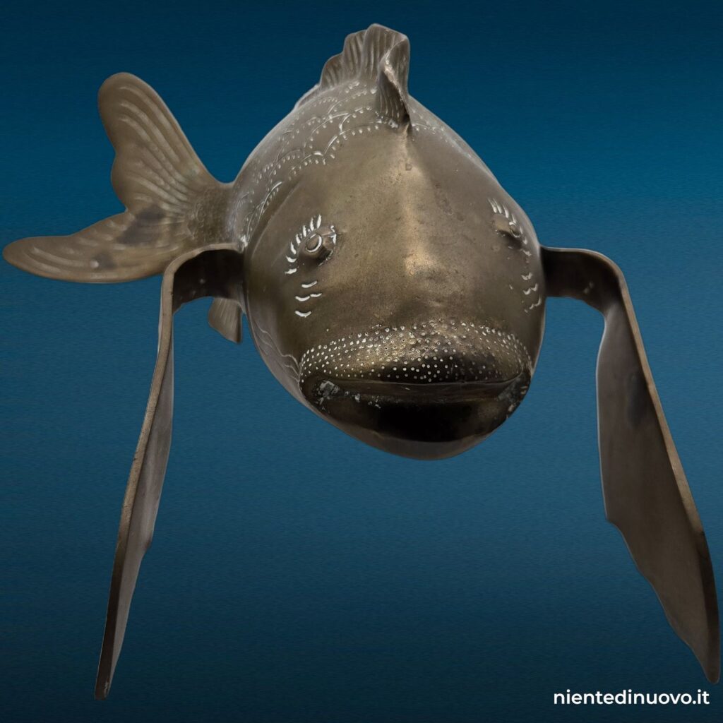 Scultura pesce Koi in ottone 40 cm con patina - immagine aggiuntiva 5