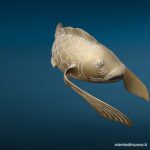04767_3.jpg Scultura pesce koi in ottone 32 cm con patina - immagine aggiuntiva 4