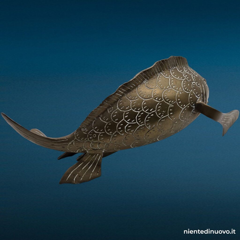 Scultura pesce koi in ottone 32 cm con patina - immagine aggiuntiva 8