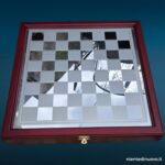 04768_1.jpg Scacchiera in vetro con figure e scatola originale - immagine aggiuntiva 2