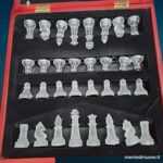 04768_3.jpg Scacchiera in vetro con figure e scatola originale - immagine aggiuntiva 4