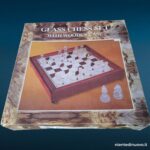 04768_4.jpg Scacchiera in vetro con figure e scatola originale - immagine aggiuntiva 5