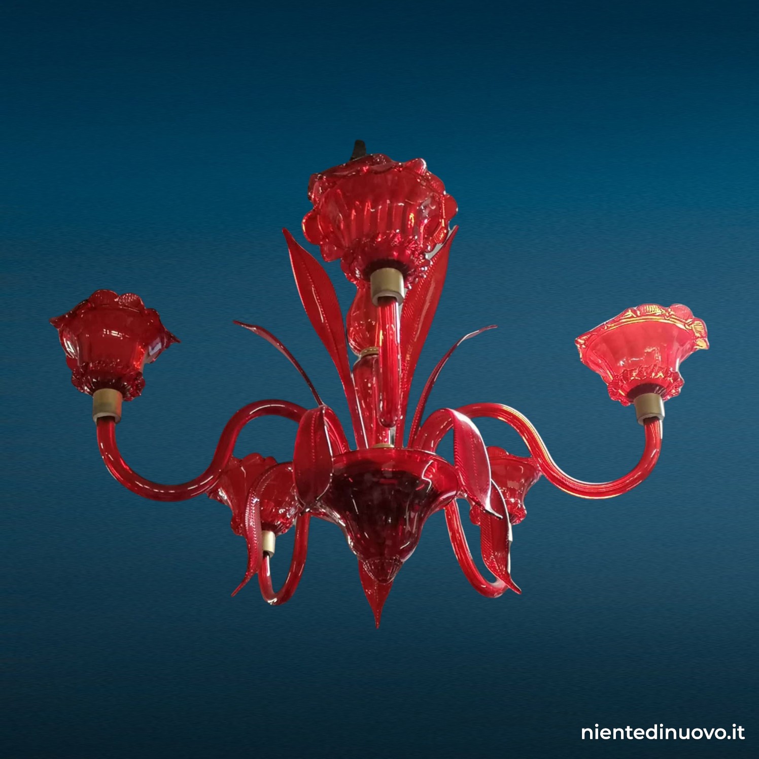 lampadario in vetro di Murano rosso