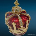 9003883_553 Corona portagioie in metallo smaltato rosso con strass - immagine aggiuntiva 3