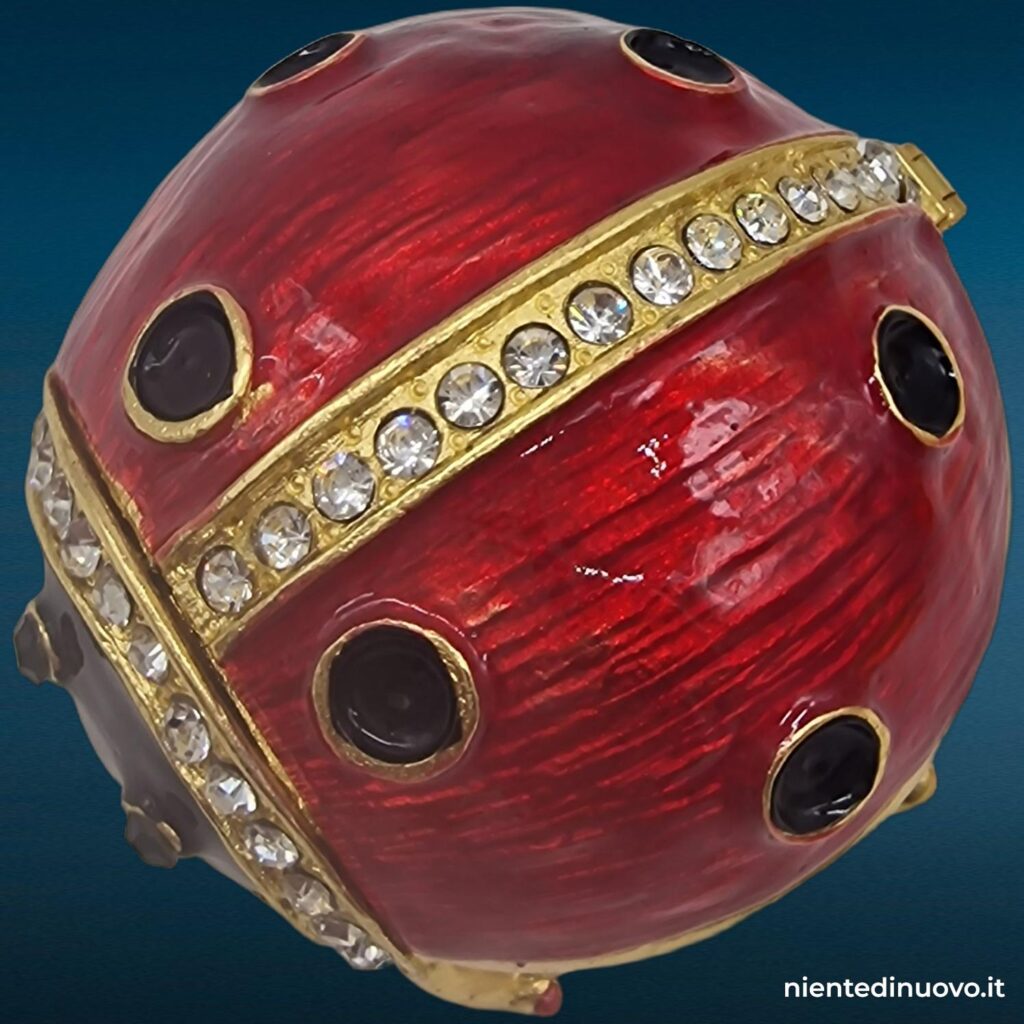 Portagioie a forma di coccinella in metallo smaltato - immagine aggiuntiva 4